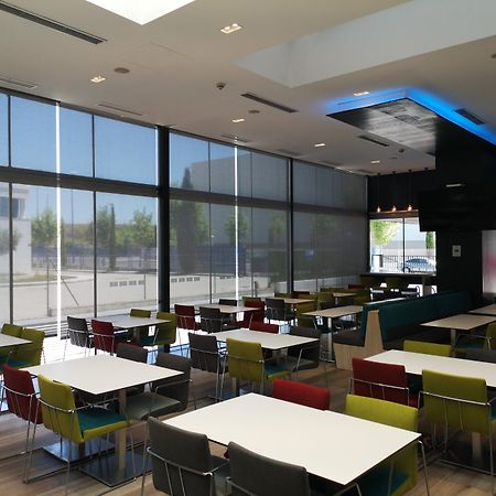 Holiday Inn Express Madrid Leganes By Ihg Esterno foto