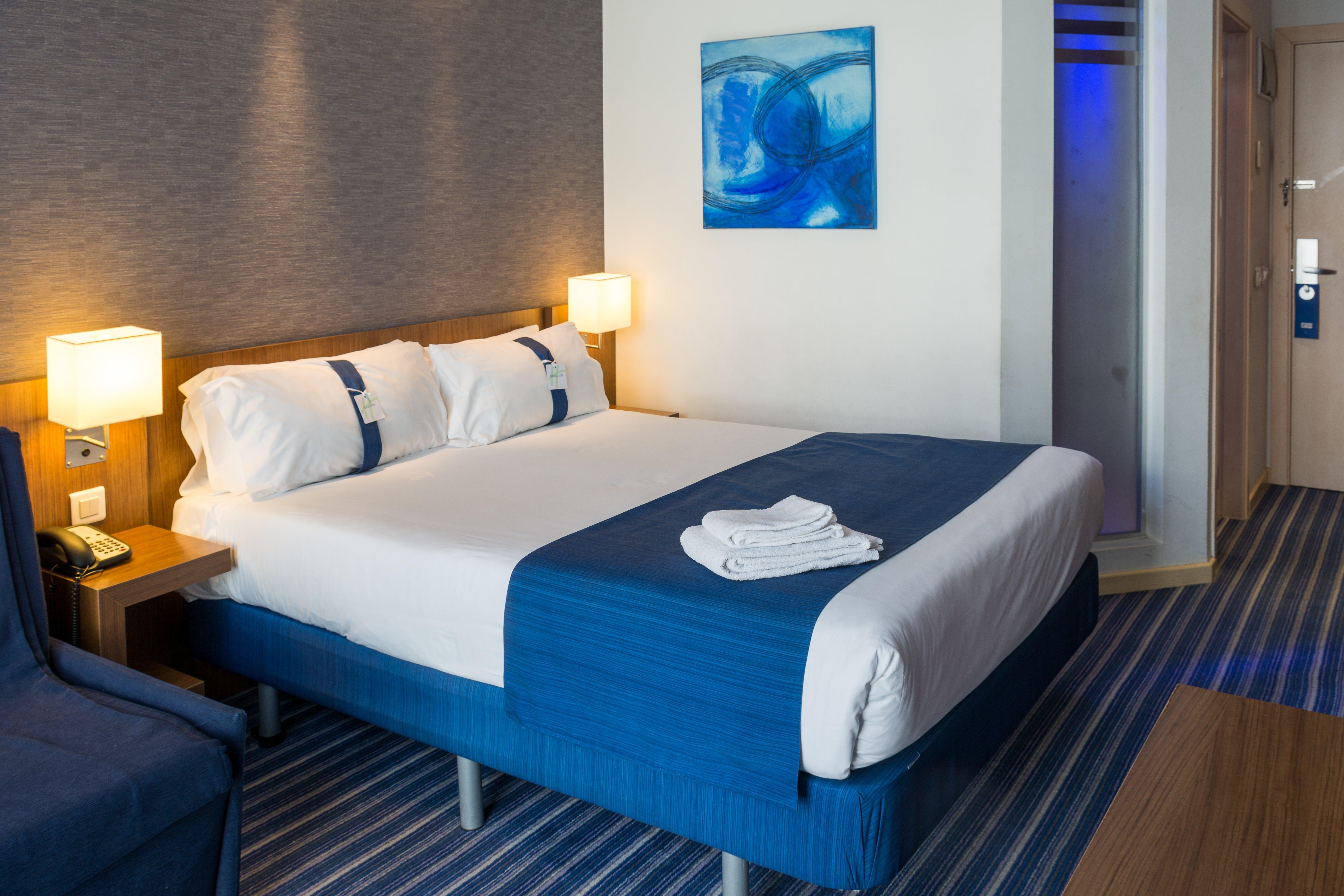 Holiday Inn Express Madrid Leganes By Ihg Esterno foto